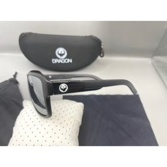 DR THE BOX 2 LL ION Shiny Dew Sunglasses TWO New Dragon Sunglasses Set